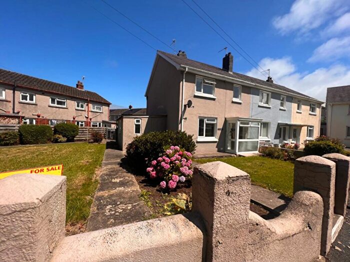 3 Bedroom Semi Detached House For Sale In Chalybeate Gardens, Aberaeron, SA46