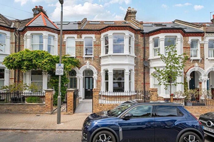 5 Bedroom Terraced House For Sale In Boundaries Road, Balham, London, SW12