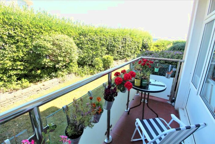 1 Bedroom Flat To Rent In Kingsway, Hove, BN3