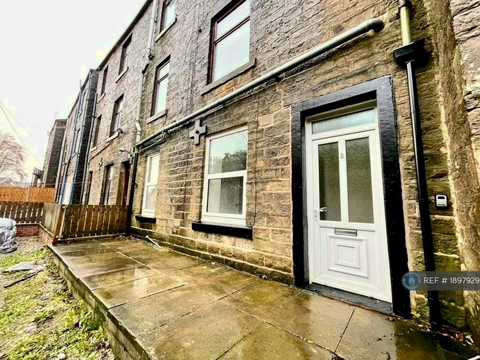 1 Bedroom Flat To Rent In Milner Street, Whitworth, Rochdale, OL12