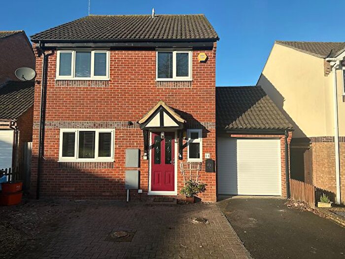 4 Bedroom Detached House To Rent In Olive Grove, Swindon, SN25