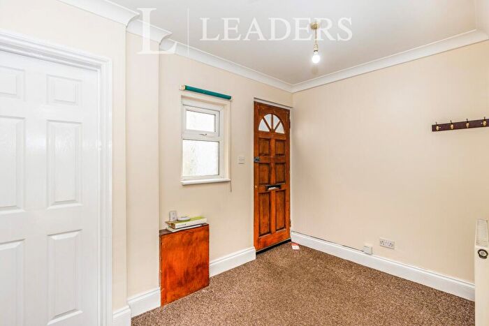 1 Bedroom Apartment To Rent In Kingston Road, Portsmouth, PO2