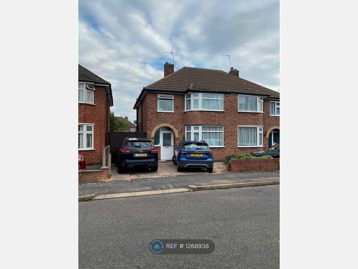 3 Bedroom Semi-Detached House To Rent In Repton Road, Leicester, LE18