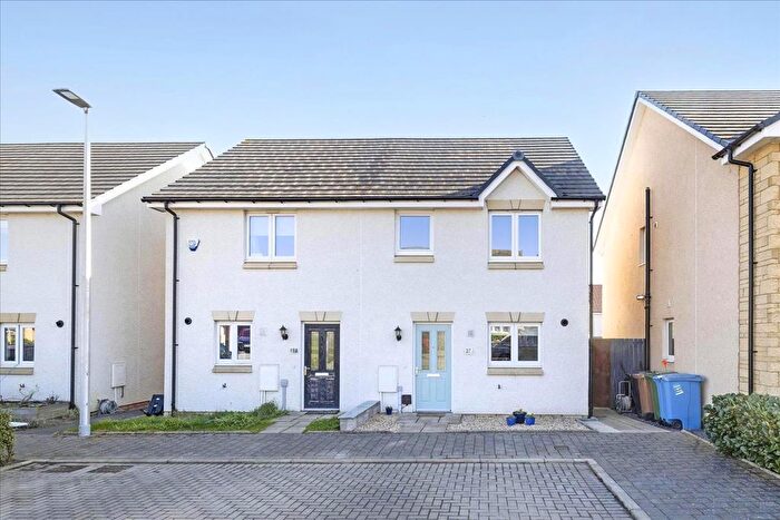3 Bedroom Semi Detached House For Sale In Cadwell Crescent, Gorebridge, EH23