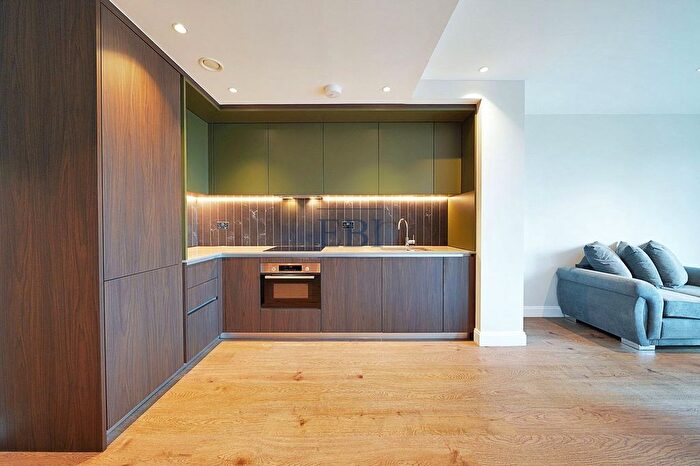 1 Bedroom Flat To Rent In Gasholder Place, Oval Village, London, SE11