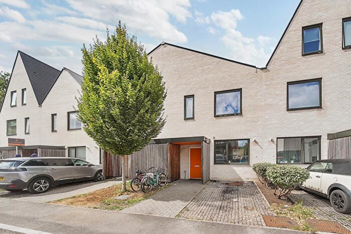 3 Bedroom Terraced House For Sale In Headington / Marston Borders, Oxford, OX3