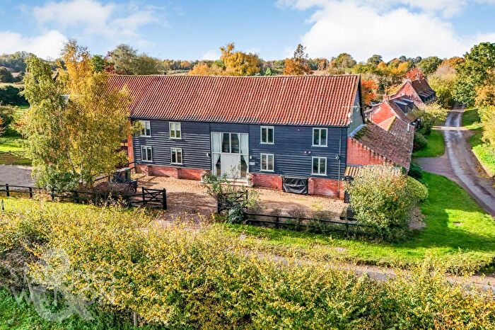 4 Bedroom Barn Conversion For Sale In Beetley, Dereham, NR20