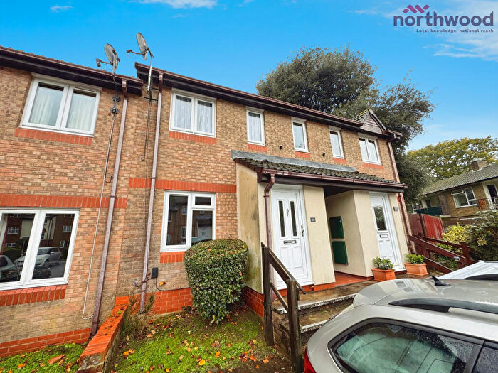 1 Bedroom Ground Maisonette To Rent In Nutfield Court, SO16