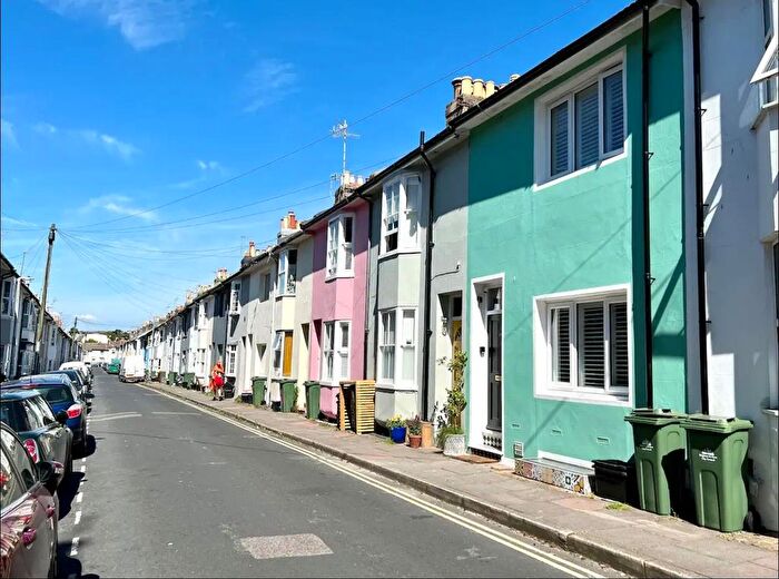 3 Bedroom Terraced House To Rent In Washington Street, Brighton, East Sussex, BN2