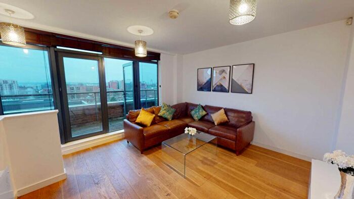 2 Bedroom Apartment To Rent In Tradewind Square, Liverpool, L1