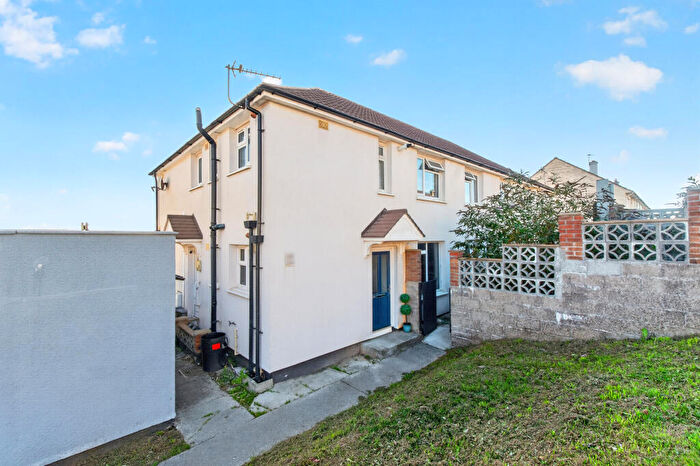 2 Bedroom Maisonette For Sale In Taunton Avenue, Plymouth, City Of Plymouth, PL5