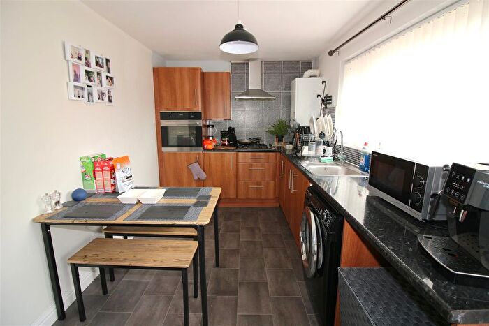 2 Bedroom Terraced House For Sale In Buller Park, Saltash, PL12