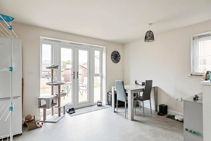 3 Bedroom Semi-Detached House For Sale In Gumcester Way, Godmanchester, Huntingdon, PE29