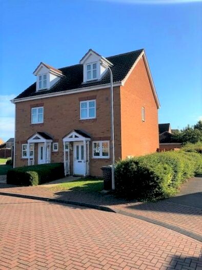 3 Bedroom Semi-Detached House To Rent In Redwood Avenue, Southfields, Sleaford, NG34