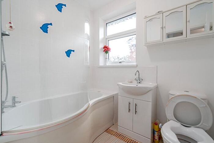 3 Bedroom Bungalow For Sale In Westfield Road, Bolton, Lancashire, BL3