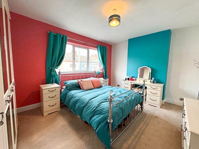 3 Bedroom Terraced House For Sale In Blundell Avenue, Cleethorpes, DN35