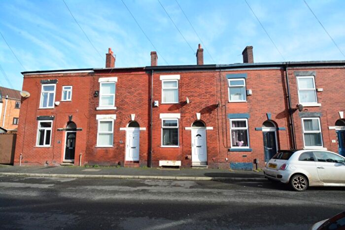 Terraced House For Sale In Gorsey Fields, Droylsden, M43