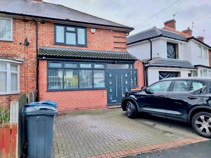 3 Bedroom Semi-Detached House To Rent In Severne Road, Birmingham, B27
