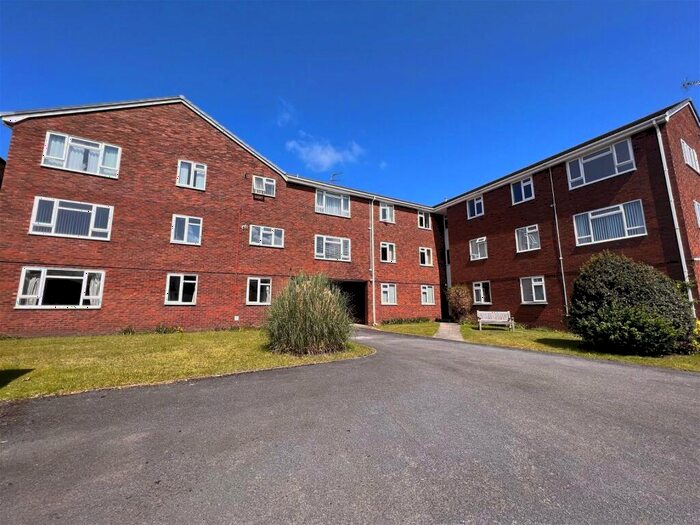 2 Bedroom Apartment To Rent In Thornton House, Southport, PR9