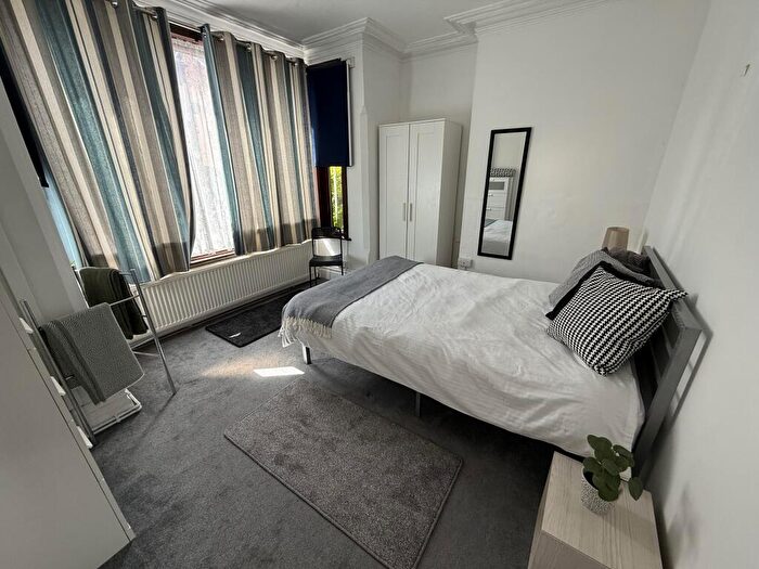 1 Bedroom Terraced House To Rent In Room, Cranmer Street, NG10