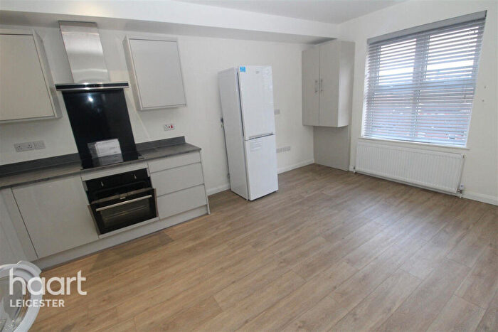 1 Bedroom Apartment To Rent In Fosse Road Central, Leicester, LE3