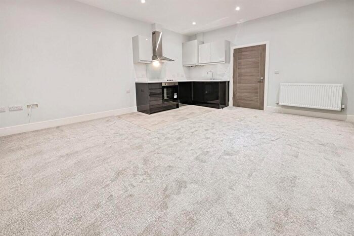 Flat To Rent In Bernard Street, Southampton, SO14