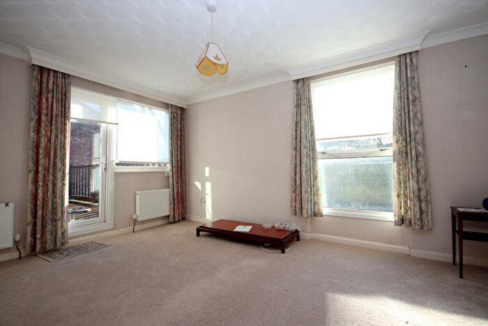 4 Bedroom Detached House For Sale In Studland Drive, Milford On Sea, SO41