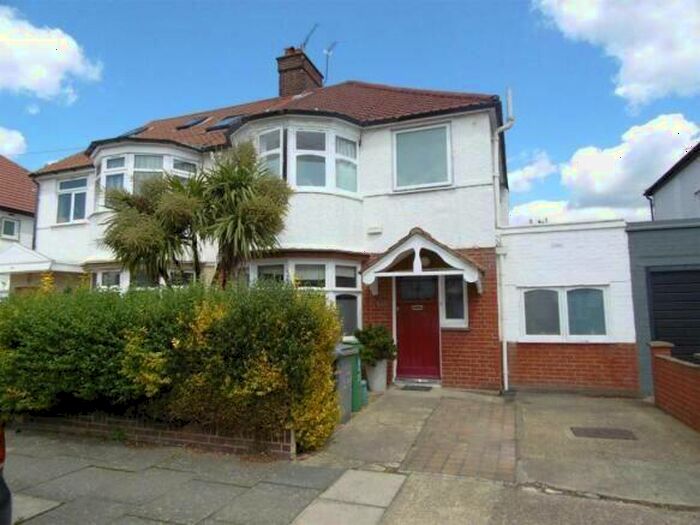 4 Bedroom Terraced House To Rent In Ellesmere Road, London, NW10