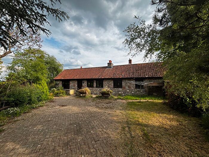 2 Bedroom Detached Bungalow To Rent In Stock Lane, Langford, BS40