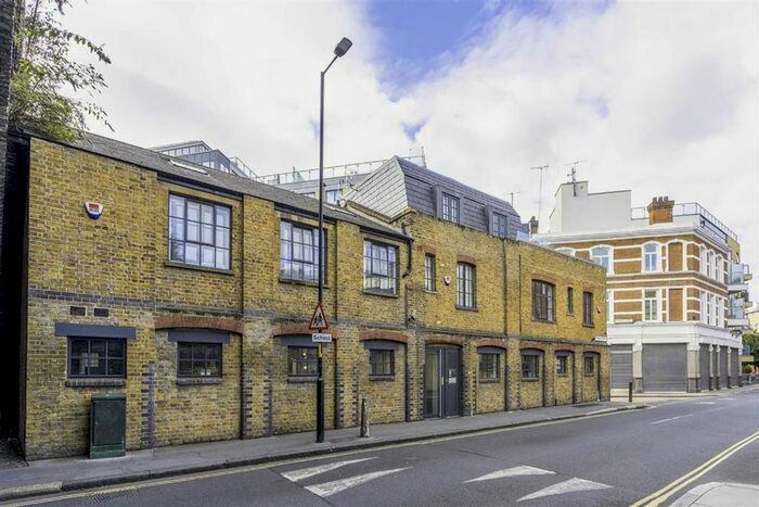 3 Bedroom Flat To Rent In Webber Street, London, SE1