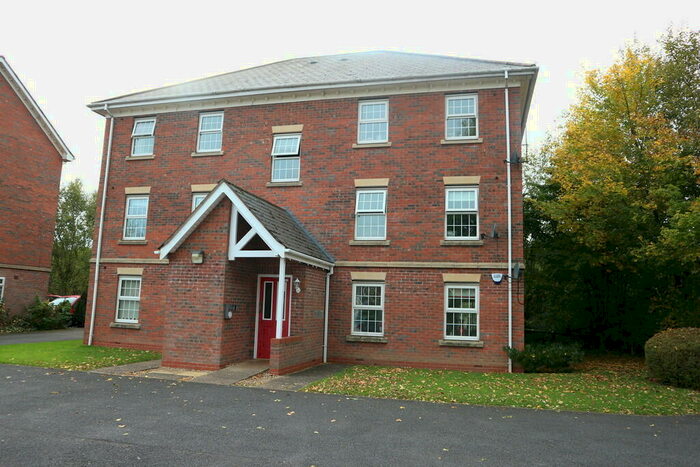 2 Bedroom Flat To Rent In Meadow Rise, Balsall Common, CV7