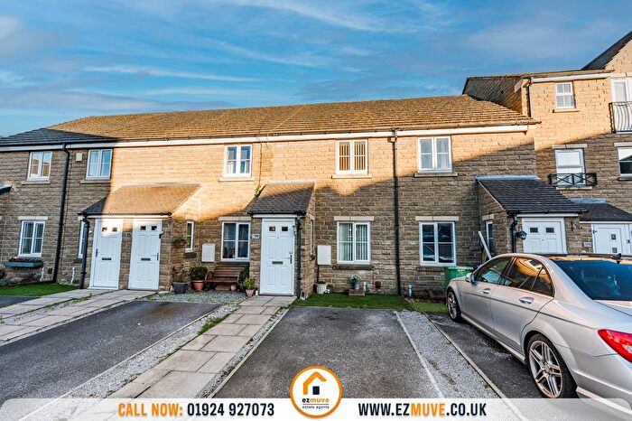 2 Bedroom Terraced House For Sale In Highfield Chase, Dewsbury, WF13