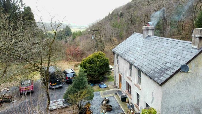 2 Bedroom Detached House For Sale In Llanllawddog, Carmarthen, Carmarthenshire, SA32