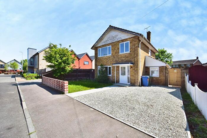 3 Bedroom Detached House For Sale In Eagles Close, Sittingbourne, ME10