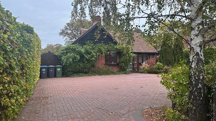 3 Bedroom Detached Bungalow For Sale In Rugby Road, Binley Woods, Coventry, CV3