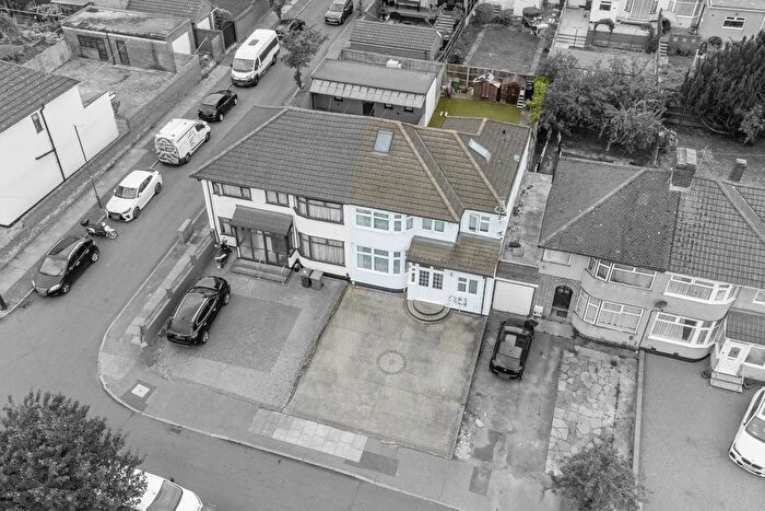 5 Bedroom Semi-Detached House To Rent In Langland Crescent, Stanmore, HA7