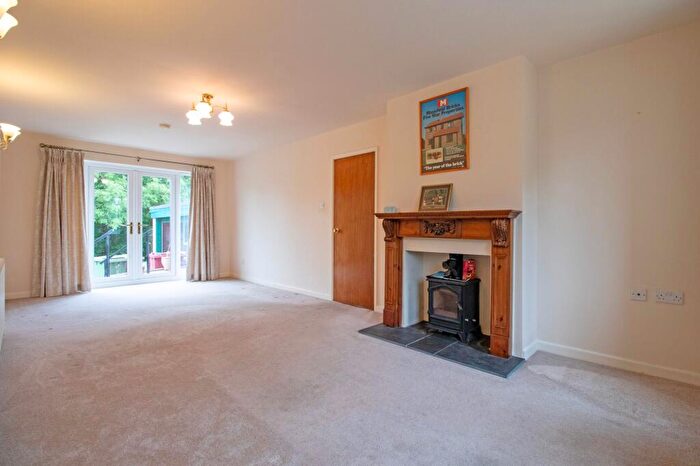 4 Bedroom Detached House For Sale In Field Lane, Wroot, DN9