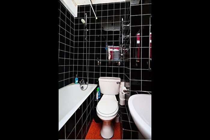 Property To Rent In Woburn Place, Russell Square, WC1H