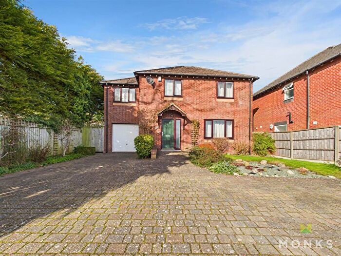 4 Bedroom Detached House For Sale In Old Mapsis Way, Morda, Oswestry, SY10