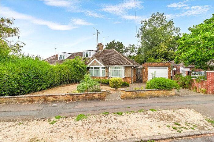 2 Bedroom Bungalow For Sale In Beechwood Drive, Northampton, Northamptonshire, NN3