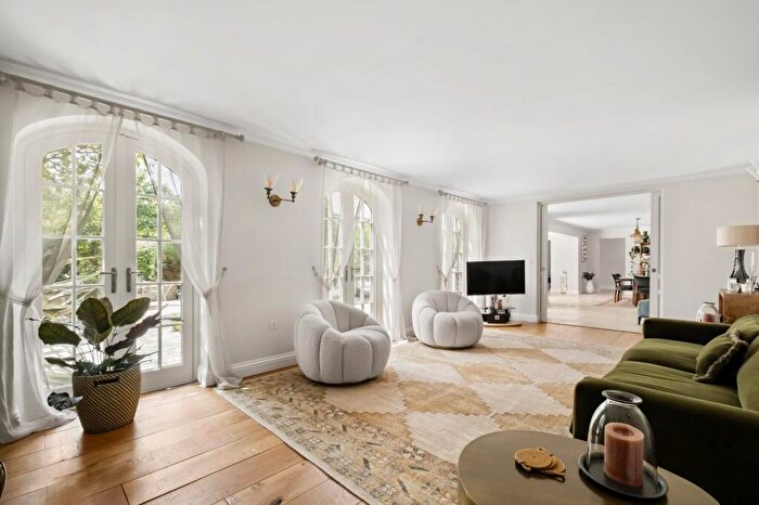 5 Bedroom Terraced House To Rent In Archway Street, London, SW13