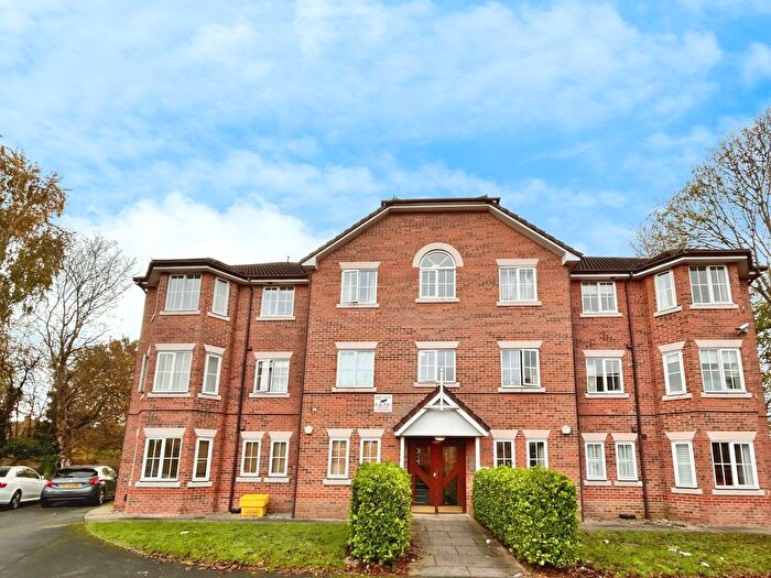 2 Bedroom Flat To Rent In Chervil Close, Manchester, Greater Manchester, M14