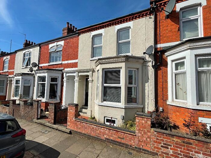 3 Bedroom Terraced House For Sale In Cecil Road, Queens Park, Northampton, NN2