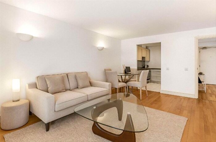 1 Bedroom Flat To Rent In Plumbers Row, Aldgate, E1