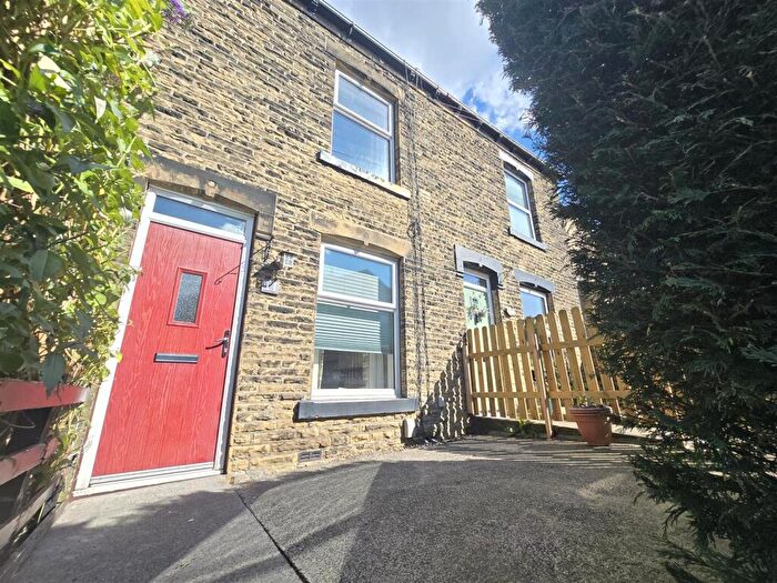 2 Bedroom Terraced House To Rent In Hillthorpe Road, Pudsey, Leeds, West Yorkshire, LS28