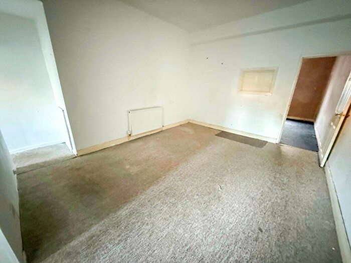 3 Bedroom End Of Terrace House For Sale In Dale Street, Haslingden, Rossendale, BB4