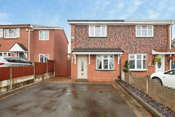 2 Bedroom Semi Detached House For Sale In Nith Place, Dudley, DY1