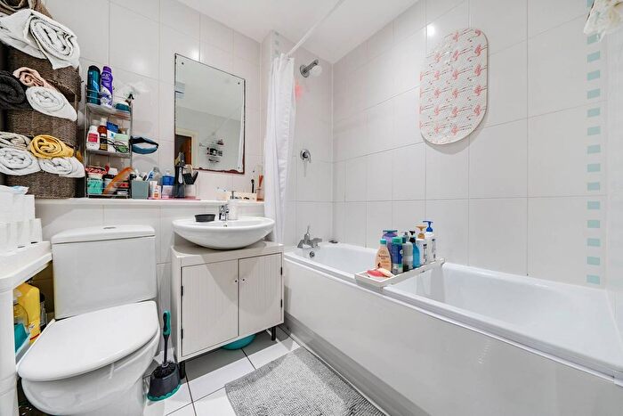 1 Bedroom Flat To Rent In Building, Woolwich, London, SE18