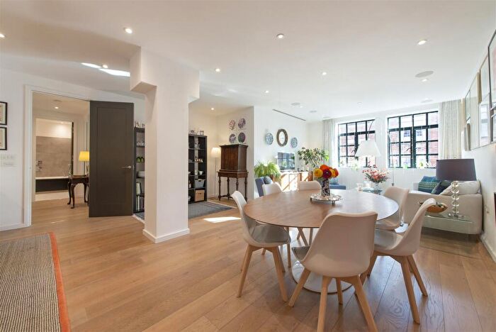 2 Bedroom Flat For Sale In Highgate Road, London, NW5