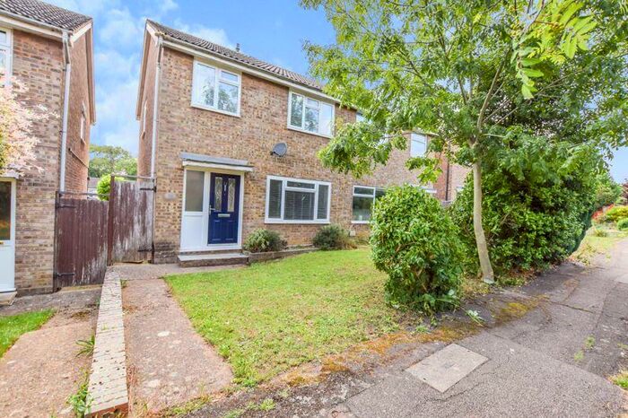 3 Bedroom Semi-Detached House To Rent In Cornwallis Close, Bromham, MK43
